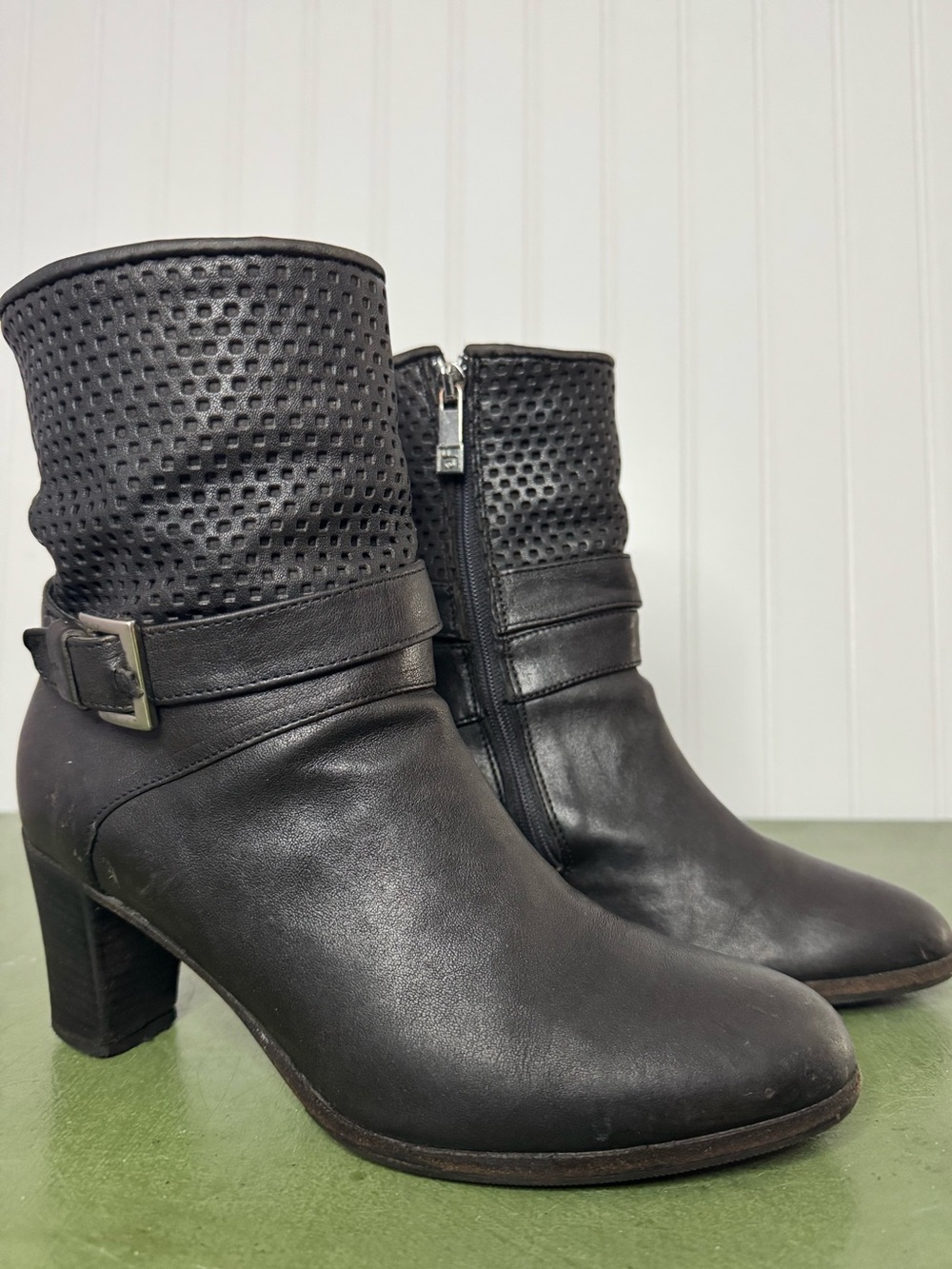 Alberto Fermani Low/Mid Calf Belted Boots in Black Leather *Italy*